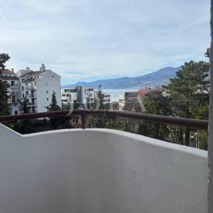 Marčeljeva Draga odličan dvosobni stan s 2 balkona