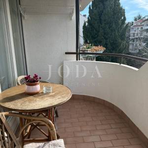 Marčeljeva Draga odličan dvosobni stan s 2 balkona