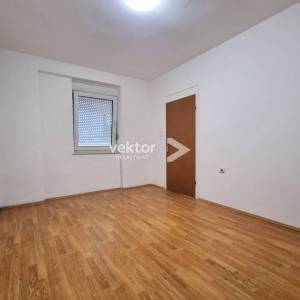 Marinići, uredan 3-soban s dnevnim boravkom