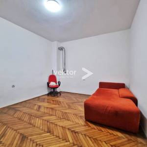 Marinići, uredan 3-soban s dnevnim boravkom