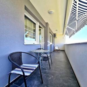 Martinkovac, samostojeća kuća s dva stana na odličnoj lokaciji 