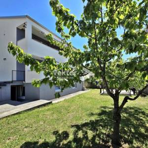 Martinkovac, samostojeća kuća s dva stana na odličnoj lokaciji 