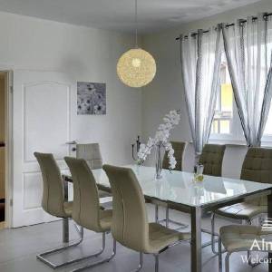 Medulin samostojeća sa bazenom.