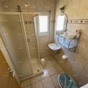 MEDULIN!  Studio apartmen na drugom katu etažirane zgrade.