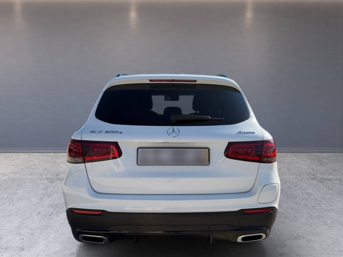 Mercedes-Benz GLC 300e 2xAMG, Night, park assist