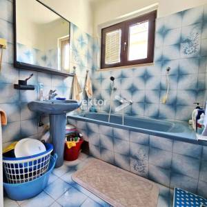 Mlaka, stan s velikom terasom i pogledom na more