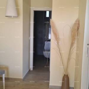 Moderan apartman u bloku F, s dva parkirna mjesta i spremištem, u blizini Umaga!F2