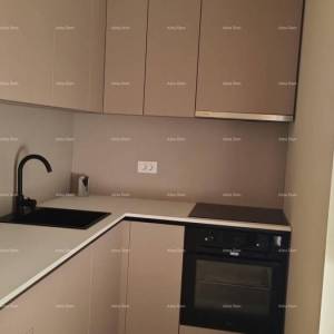 Moderan apartman u bloku F, s dva parkirna mjesta i spremištem, u blizini Umaga!F2