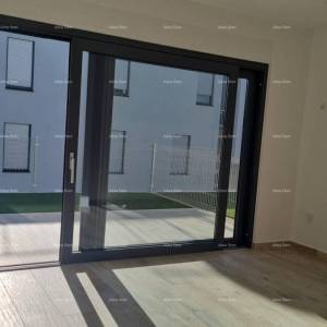 Moderan  apartman u bloku B s dva parkirna mjesta, blizina Umaga! S1