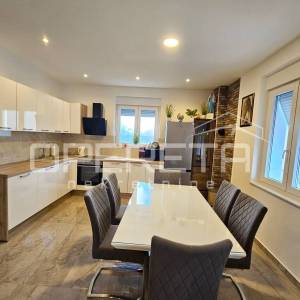 Moderan i renoviran stan 57,26 m2, centar Šestanovca