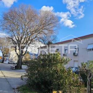 Moderan i renoviran stan 57,26 m2, centar Šestanovca