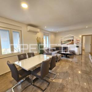 Moderan i renoviran stan 57,26 m2, centar Šestanovca