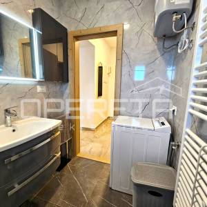 Moderan i renoviran stan 57,26 m2, centar Šestanovca