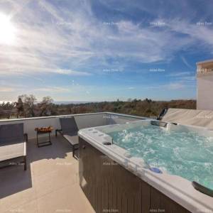 MODERNA LUKSUZNA VILA S BAZENOM 500 m DO MORA