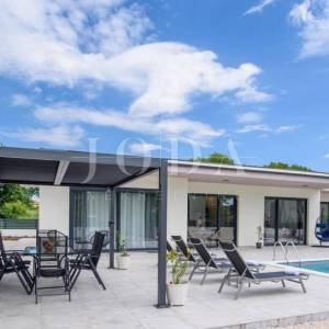 Moderna vila sa bazenom,KANFANAR okolica