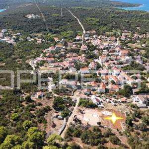 Molat – građevinsko zemljište, 950 m²