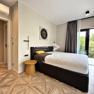 Mošćenička Draga, moderna kuća s bazenom, novogradnja