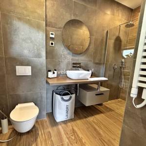 Mošćenička Draga, moderna kuća s bazenom, novogradnja