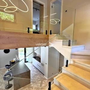 Mošćenička Draga, moderna kuća s bazenom, novogradnja