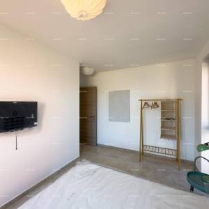 Mukalba. Medulin. Stan u novogradnji sa vlastitim bazenom