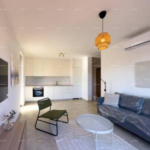 Mukalba. Medulin. Stan u novogradnji sa vlastitim bazenom