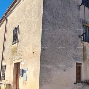 Na prodaju autentična istarska kamena kuća u blizini Brtonigle.