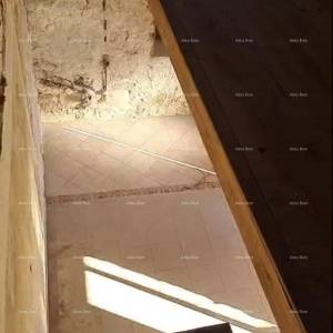 Na prodaju autentična istarska kamena kuća u blizini Brtonigle.