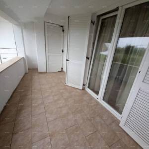 NA PRODAJU – Kuća s dva odvojena stana, Premantura