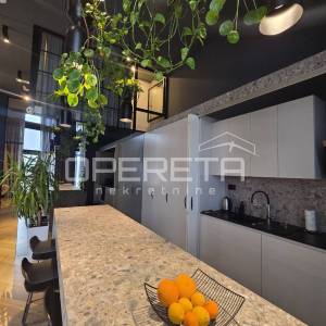 Najam, Ulični lokal, Trstenik, Poljička, 114m2