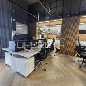 Najam, Ulični lokal, Trstenik, Poljička, 114m2