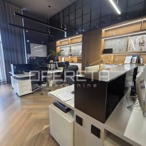 Najam, Ulični lokal, Trstenik, Poljička, 114m2