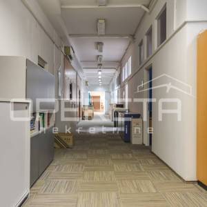 Najam, Ured, Folnegovićevo naselje, Janka Rakuše , 2000m2