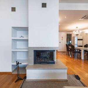 Najam,Srebrnjak,četverosoban komforan stan uz garažu i parking