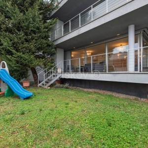 Najam,Srebrnjak,četverosoban komforan stan uz garažu i parking