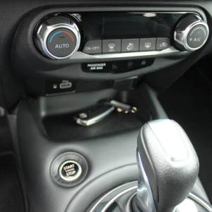 Nissan Juke 1.0 DIG-T AUTOMATIK N-Connecta * NAVIGACIJA, KAMERA*