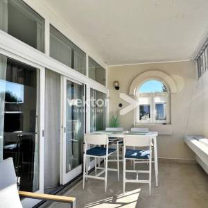 Njivice, atraktivna prizemnica s okućnicom i garažom