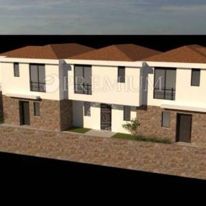 Njivice, kuća u nizu s bazenom u novogradnji!