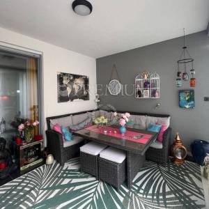 Njivice, namješten dvosobni apartman 150 m od plaže!