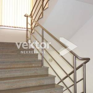 Novalja, hotel s uhodanim poslom