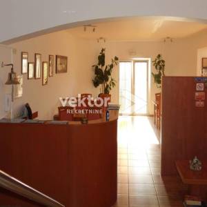 Novalja, hotel s uhodanim poslom