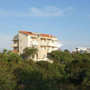 Novalja, hotel s uhodanim poslom