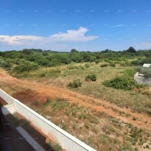 Novi, moderan i namješten stan s dva parkirna mjesta na odličnoj lokaciji, Pula!