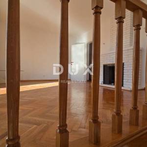 NOVI VINODOLSKI - Dom iznad mora, dvojnica 160m2