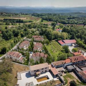 Novo! Prodaja velikog građevinskog zemljišta s projektom izgradnje stambenog naselja, Barban!