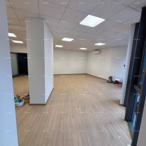 Novo uređeni poslovni prostor  u centru Pule!