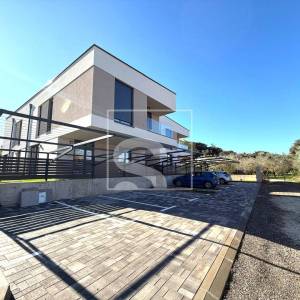 Novogradnja na TOP lokaciji - 200m od mora 