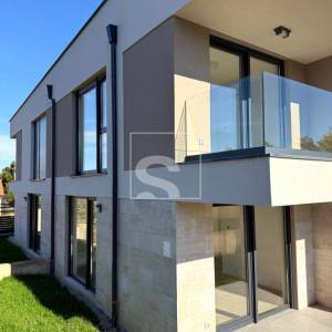 Novogradnja na TOP lokaciji - 200m od mora 