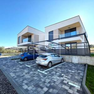 Novogradnja na TOP lokaciji - 200m od mora 