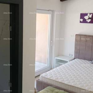 Novoizgrađena apartmanska zgrada u blizini Rovinja