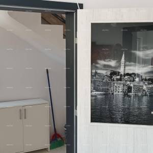 Novoizgrađena apartmanska zgrada u blizini Rovinja